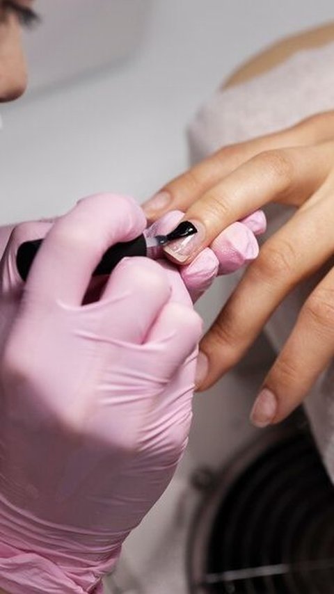 Manicure, Lebih dari Sekadar Kecantikan, Manfaat untuk Kesehatan Mental