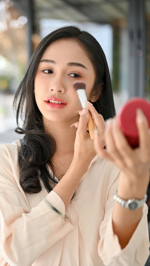 Cream Blush Bikin Makeup Patchy, Perbaiki Cara Pakainya