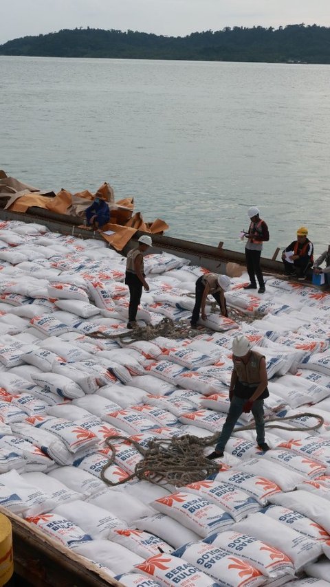 Ironi, Harga Beras Dunia Turun, Tapi di Indonesia Malah Naik