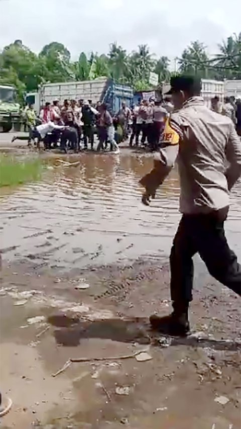 Eksekusi Lahan dan Ruko di Jambi Ricuh, Anggota Polri Luka-Luka Dikeroyok