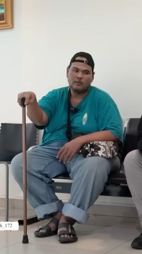 Fahmi Bo Akhirnya Dibawa ke Rumah Sakit, Semua Biaya Ditanggung Nikita Mirzani