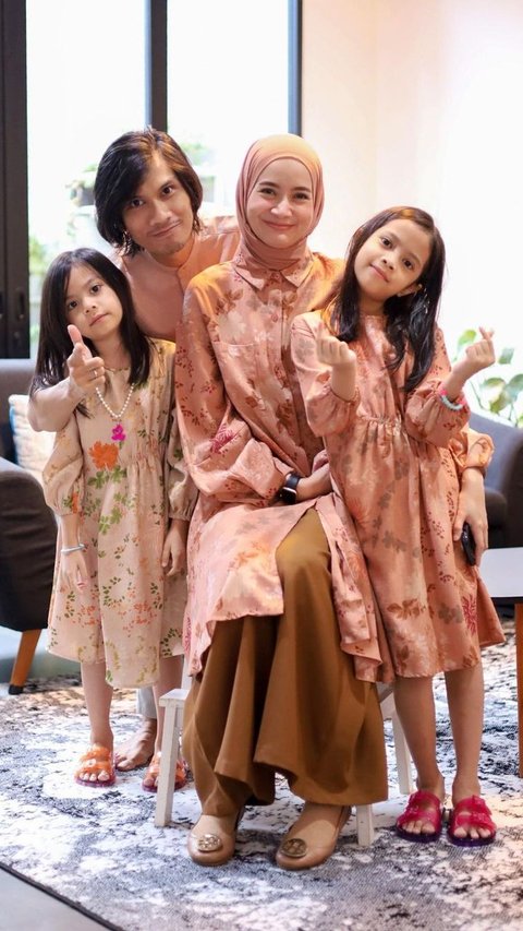 The Real Family Man! Sneak a Peek at 8 Fun Photos of Tria, the Vocalist of The Cangcuters and His Family