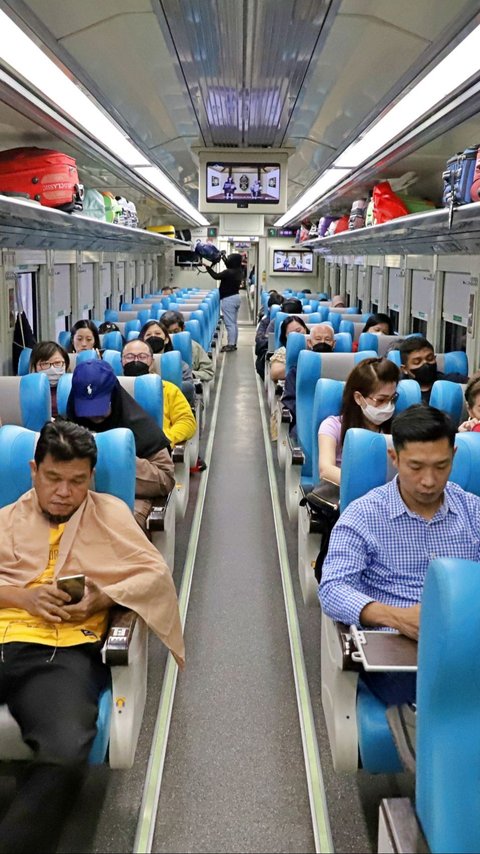 Covid-19 Cases Increase, Wearing Masks on Trains is Mandatory