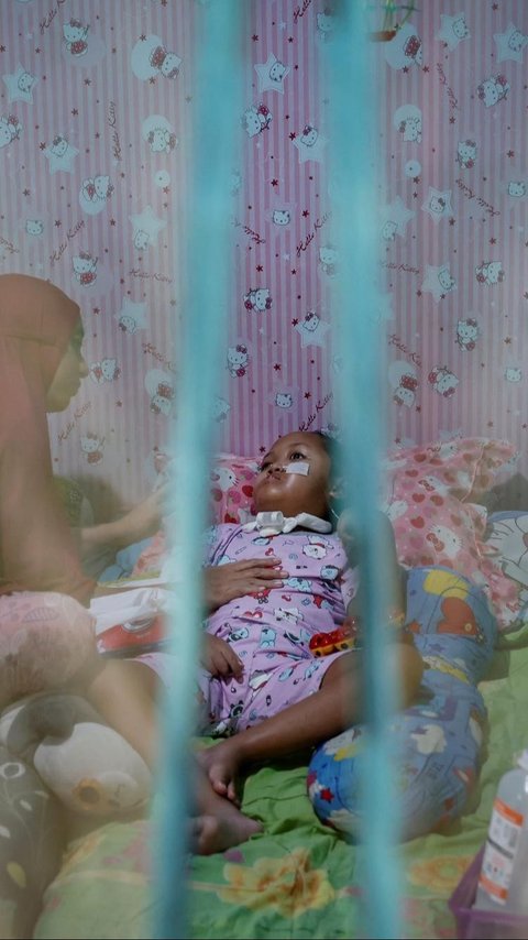 FOTO: Kisah Penderitaan Anak-Anak Gagal Ginjal Akut di Indonesia Berjuang Hidup Setelah Keracunan Obat Sirup