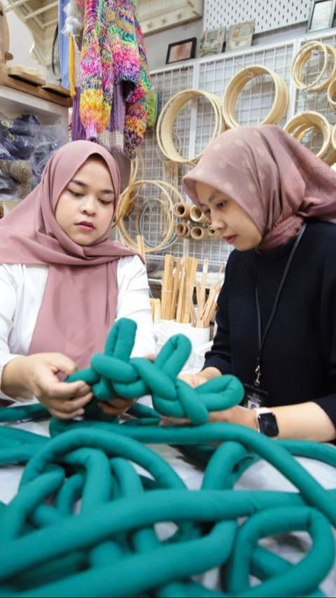 Splendore Workshop Jadi Spot Liburan Akhir Tahun Anti Mainstream di Bandung, Belajar Bikin Karya Unik Lewat Kain Rajut