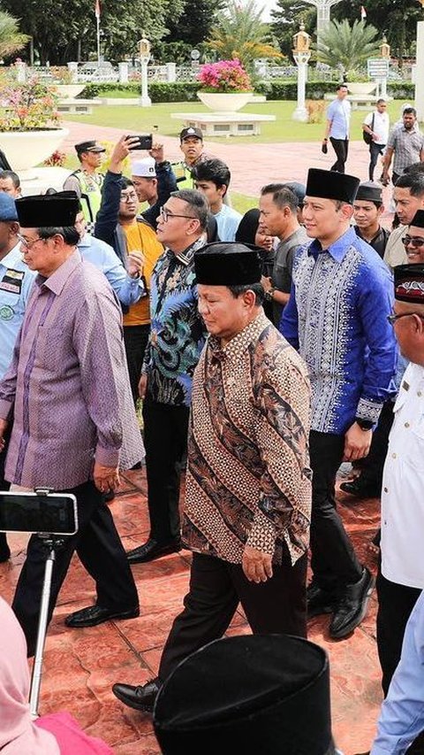 VIDEO: Keras Warga Aceh Teriak 'Amin' Depan Prabowo saat Safari Politik Bareng SBY dan AHY