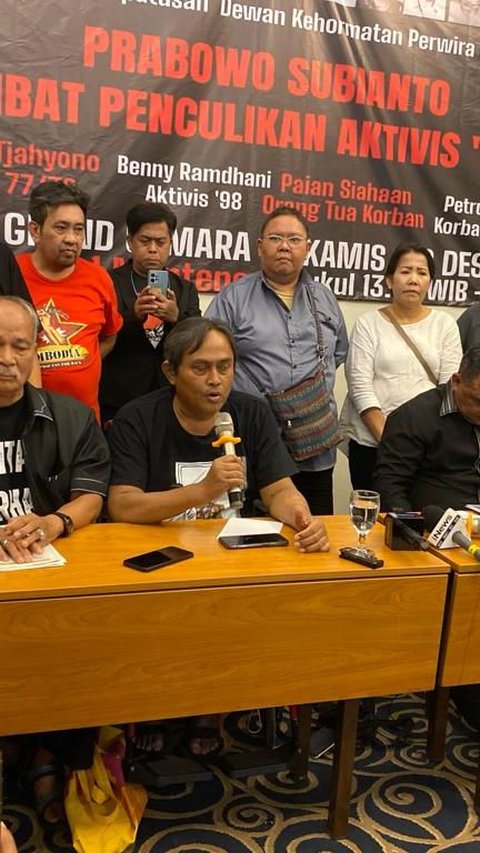 Respons Aktivis 98 Terkait Bergabungnya Budiman Sudjatmiko ke Kubu Prabowo