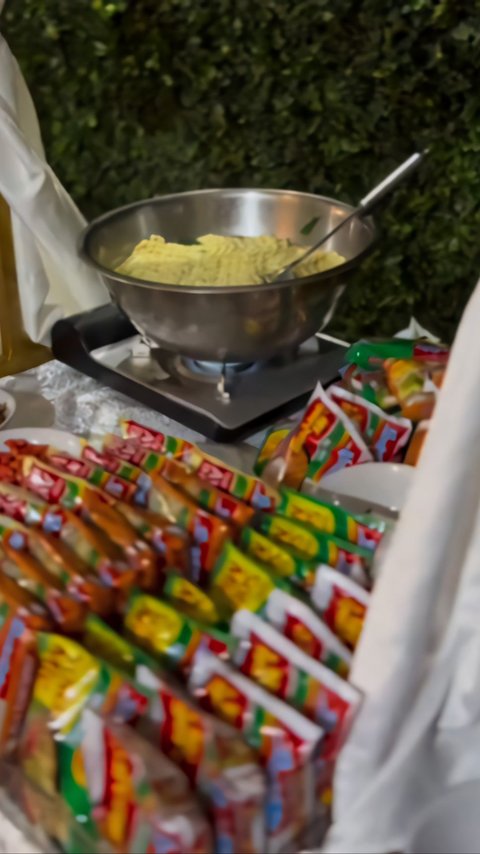 Viral! Wedding Reception in East Jakarta Serves Instant Noodles as Buffet Menu, Netizens: 'If in the Village, It Will Be Talked About'