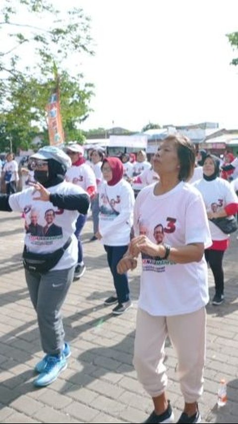 Lewat Senam Sehat, Ratusan Warga Sukoharjo Deklarasai Dukung Ganjar-Mahfud 'Perubahan Positif'