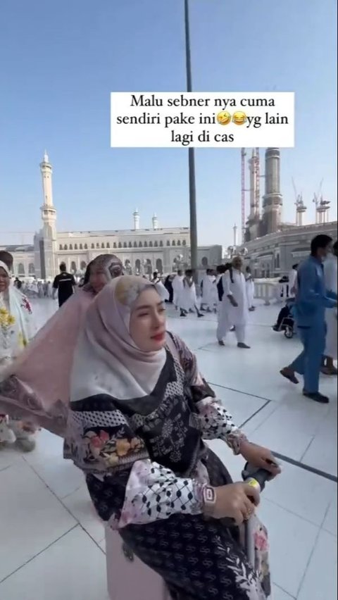 Naik Koper Listrik di Mekkah, 8 Foto Shella Saukia 'Crazy Rich' Aceh Yang Menuai Cibiran Netizen