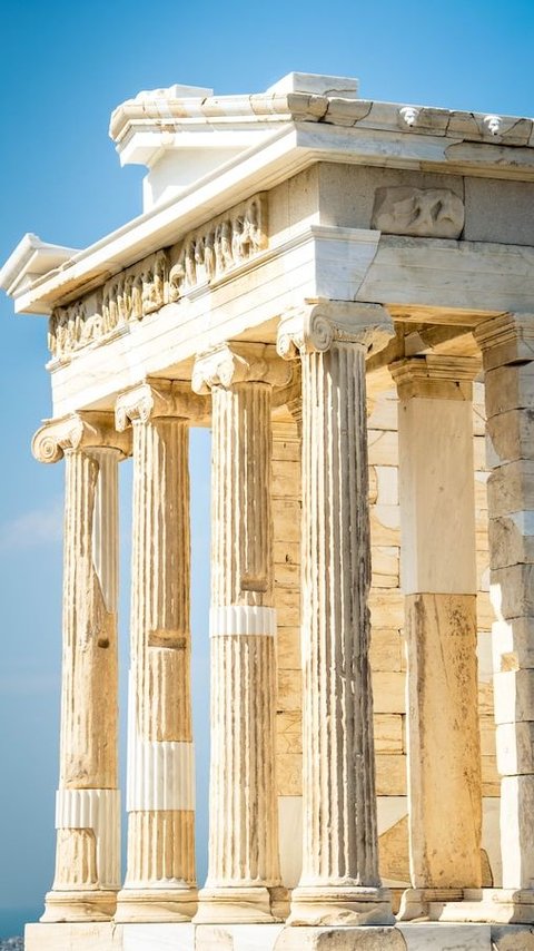 7 Fun Things To Do In Athens For First-Time Visitors