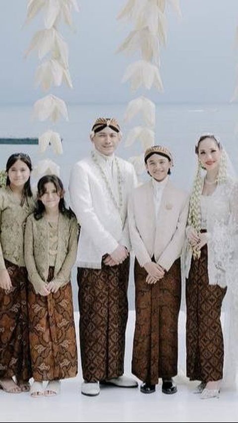 Foto Bunga Citra Lestari Bersama Keluarga Lengkap Ashraf di Pernikahannya, Kecantikan Keponakannya Curi Perhatian
