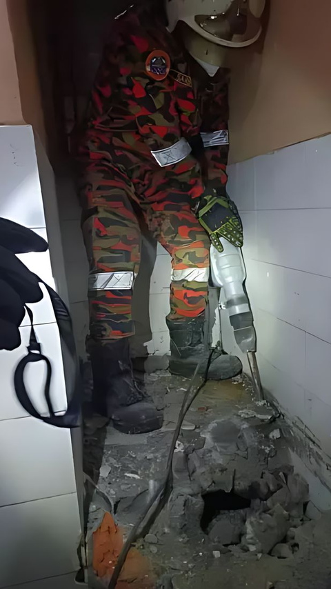 Fixing a Rental House, Owner Shocked as Worker Discovers Cemented Female Corpse in Bathroom Tub: 2 Foreigners Suspected