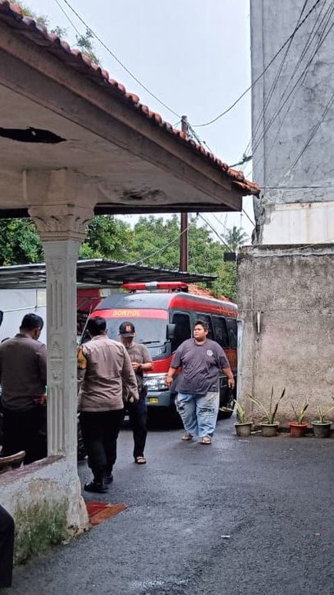 Sebelum Coba Bunuh Diri, Ayah di Jagakarsa Minta Dibeliin 4 Botol Minuman Isotonik