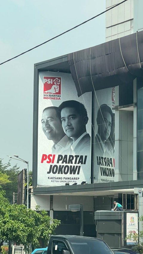 Politisi PDIP Heran PSI Pasang Baliho Jokowi