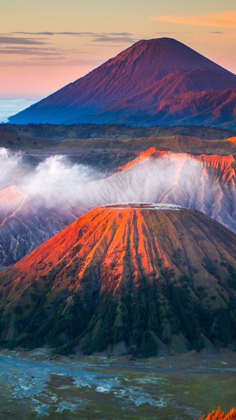 Bromo Duduki Posisi Ketiga Taman Nasional Tercantik di Dunia