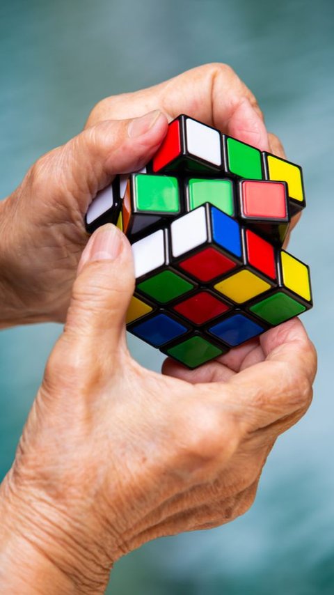 Diciptakan Seorang Profesor Arsitektur Berikut Fakta Unik Rubik yang Menarik Buat Diulik