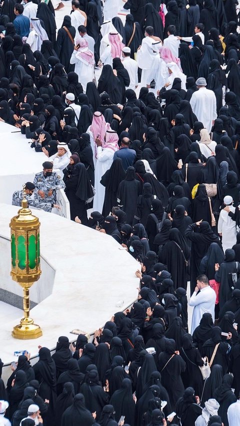 Saat Kabah Sepi Ditinggal Jamaah Wukuf, Ada Tradisi Perempuan Makkah Ramaikan Masjidil Haram