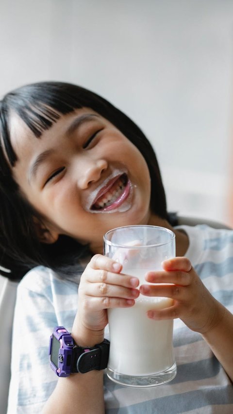 Menghitung Kandungan Gula dalam Susu UHT, Berapa Batas Amannya?