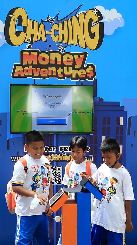 FOTO: Keseruan Anak-Anak Belajar Literasi Keuangan Lewat Game