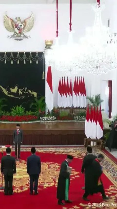 VIDEO: Jokowi Lantik Menteri & Wakil Menteri Baru di Istana, Ini Daftar Lengkapnya