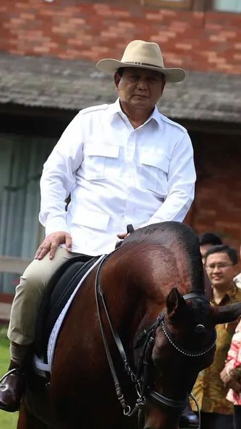 Reaksi PDIP soal Prabowo Bangun Akademi Sepakbola