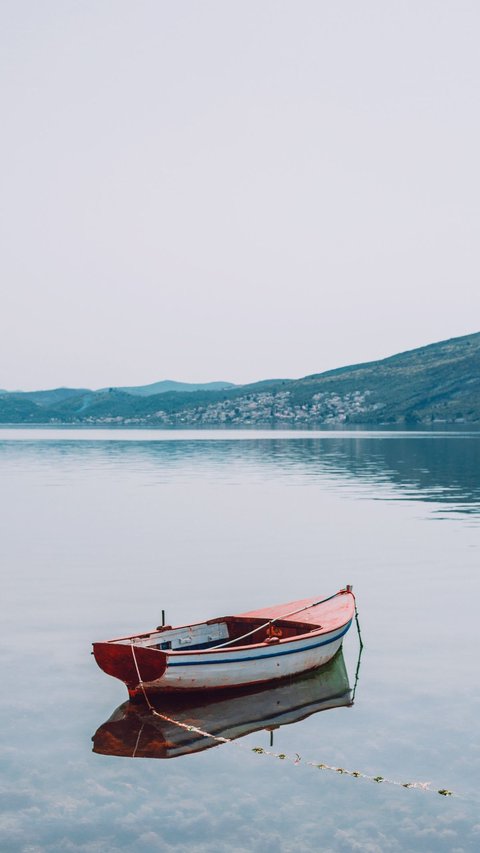 The 5 Largest Lakes are Similar to the Ocean Around the World