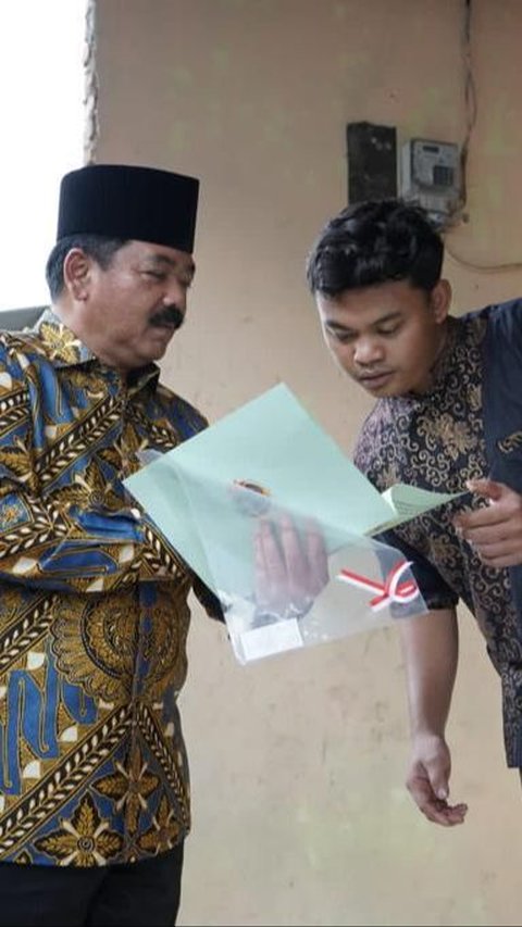 Bersama Bobby Nasution, Menteri Hadi Tjahjanto Bagikan Sertifikat Rumah Ibadah