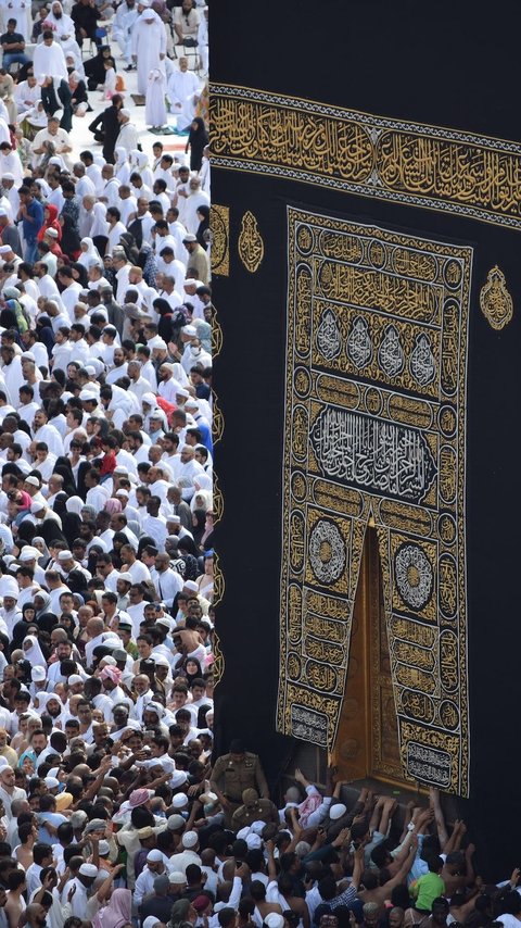 Cara Daftar Haji Furoda beserta Syarat-syarat yang Diperlukan