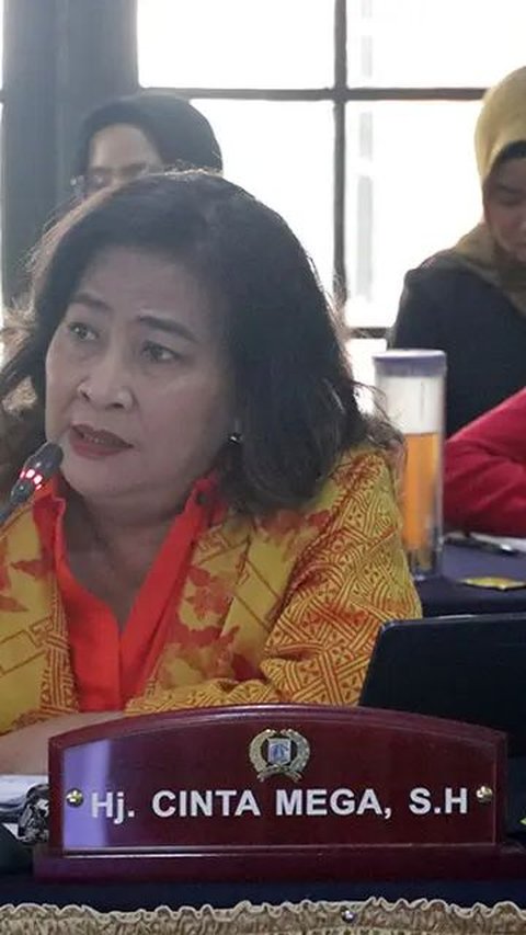 PDIP DKI Sanksi & Laporkan Cinta Mega ke DPP Buntut Diduga Main Game Slot saat Paripurna