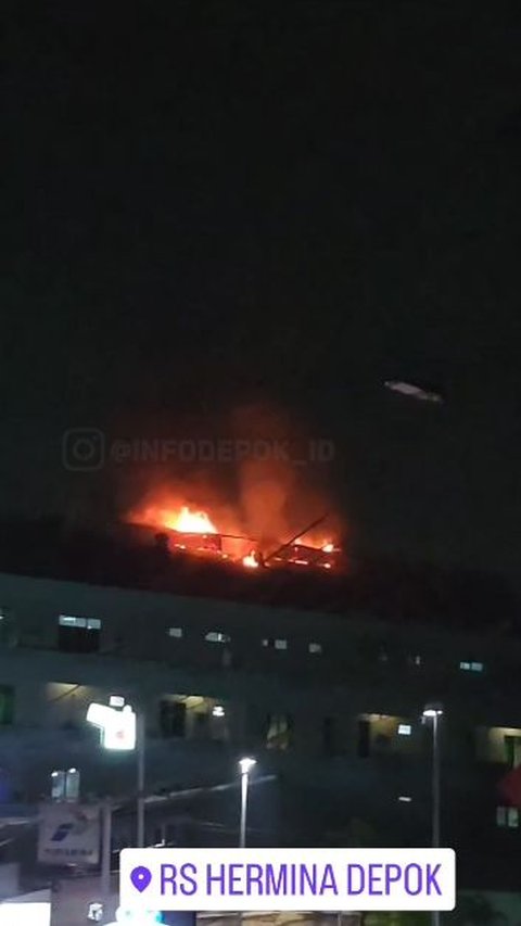 RS Hermina Depok Terbakar, Kobaran Api Menyala di Atap Gedung