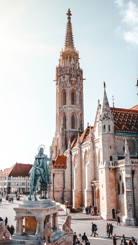 5 Best Places to Travel In Hungary: A Guide For First-Time Travelers