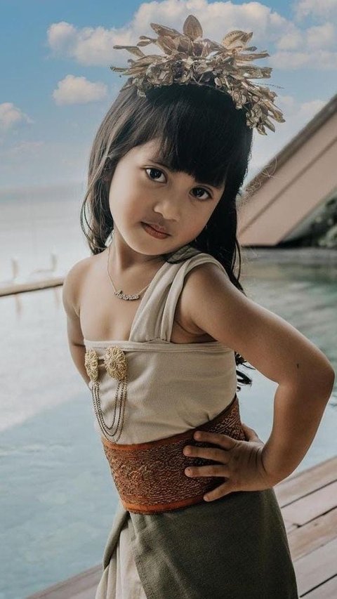 Disebut Rachel Vennya Mini, Ini Potret Terbaru Chava yang Dipuji Makin Gede Makin Cantik