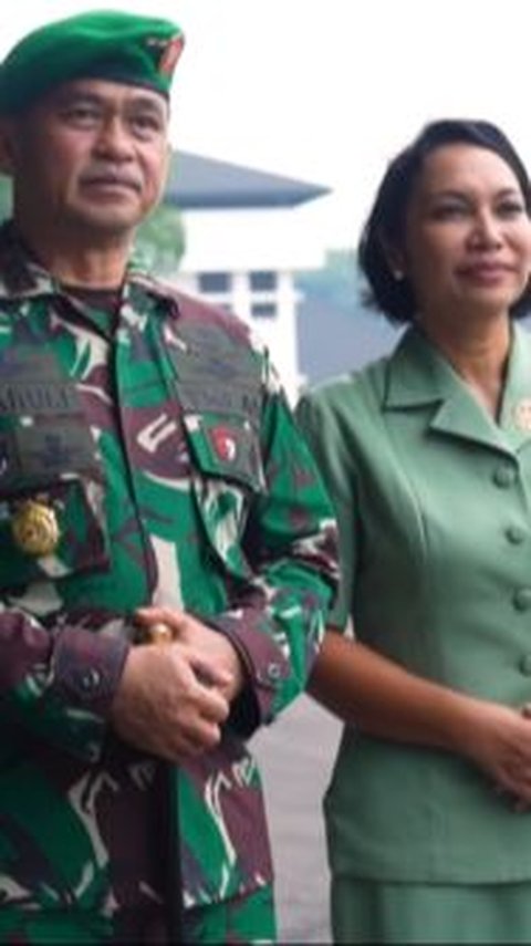 Didampingi Suami, Istri Bintang 3 TNI Ingatkan Persit: Kegiatan Jangan Ganggu Keharmonisan