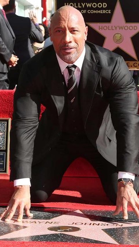 Dwayne Johnson Breaks His Highest Salary Record in Red One Movie