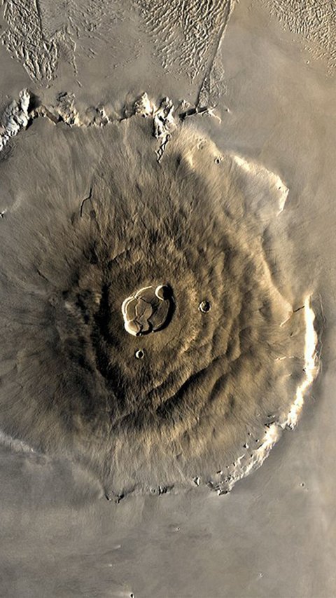 Ini Gunung Api Terbesar di Alam Semesta, Tingginya 25 Km Luasnya Sebesar Polandia