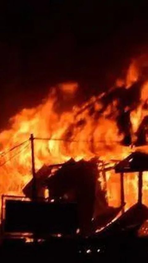 Rumah di Duren Sawit Terbakar Diduga Akibat Gas Bocor, Seorang Nenek Tewas Terpanggang