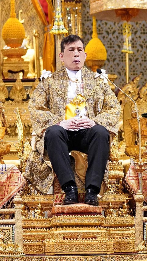 FOTO: Melihat Raja Terkaya di Dunia Rayakan Ulang Tahun, Duduk di Singgasana Megah Berlapis Emas