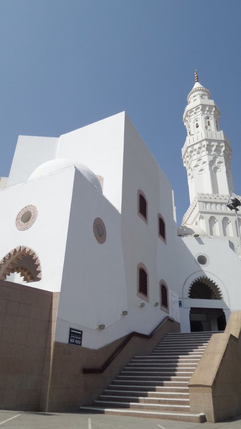 8 Tempat Bersejarah di Madinah yang Perlu Dikunjungi Jemaah Haji dan Umroh