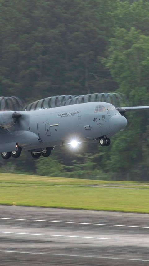 VIDEO: Menhan Prabowo Serahkan Pesawat Super Hercules C-130 ke TNI AU