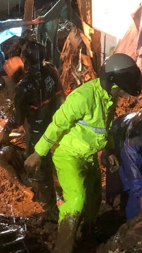 Rumah Tertimpa Longsor, Pasangan Suami Istri di Bali Meninggal Dunia