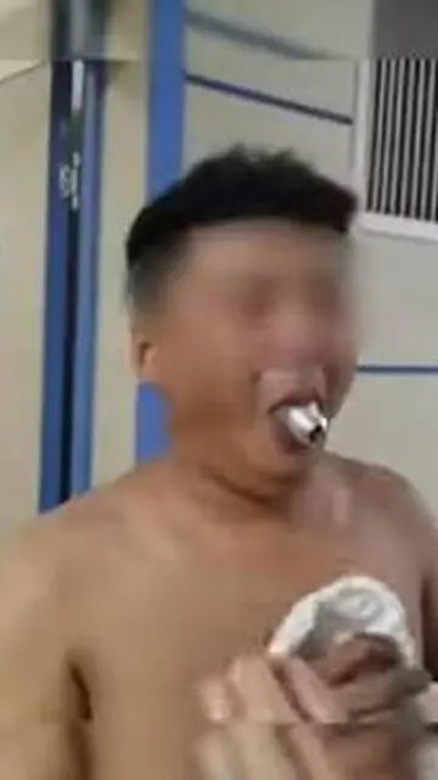 Man Gets Light Bulb Stuck in Mouth After Tried Stupid Online Challenge