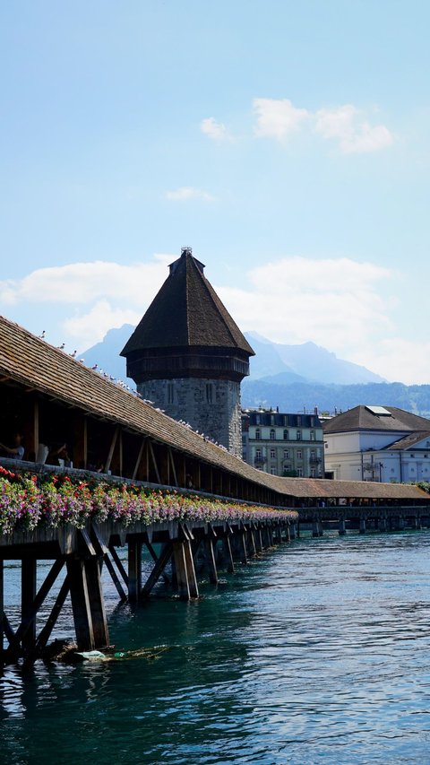 5 Most Beautiful Bridges In Europe