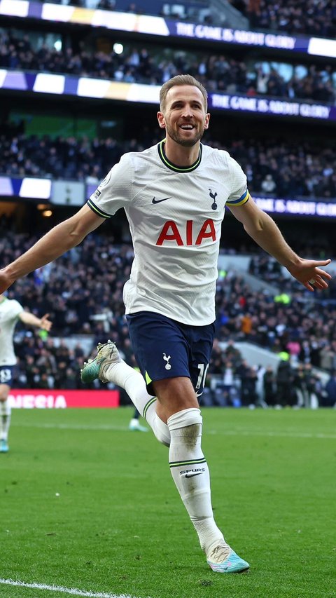 Michael Owen 'Advises' Harry Kane To Stay At Tottenham Hotspurs