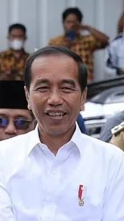 VIDEO: Guyon Jokowi Tak Sebut Cak Lontong saat Perkenalkan Artis Usai Jajal LRT