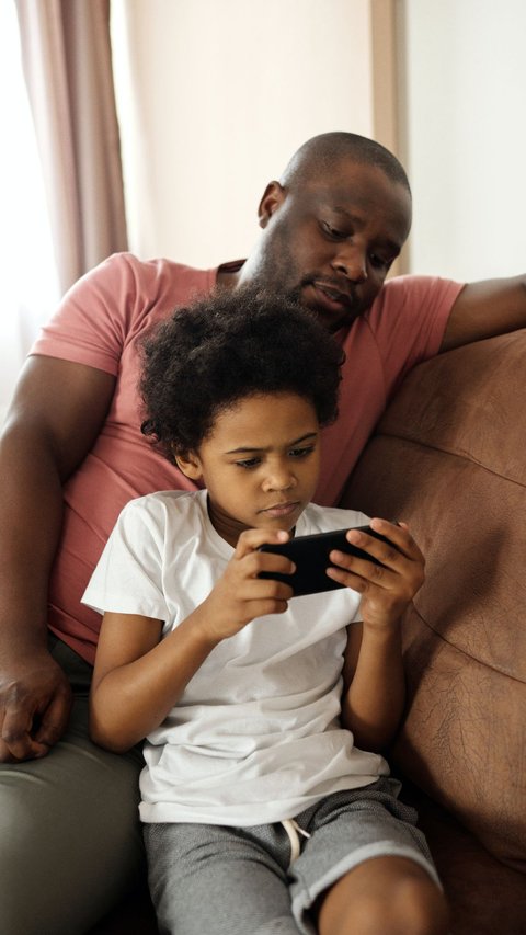 10 Ways to Limit Children's Screentime, Can Help Prevent Problems Early On