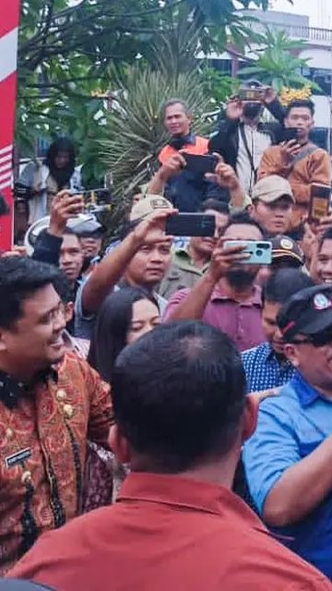 Ratusan Buruh Gelar Aksi Damai di Kantor Wali Kota Medan, Bobby Nasution Langsung Turun Tangan