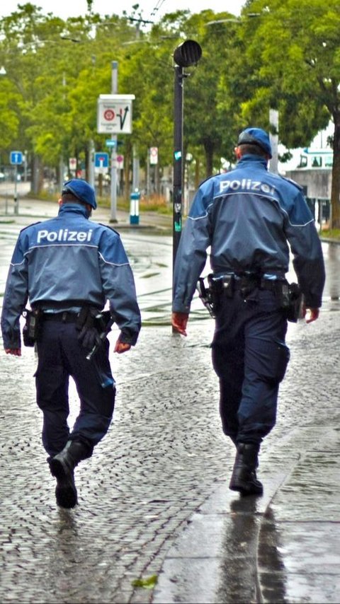 This Unemployed Man Manages to Disguise and Work as a Police Officer for 2 Months