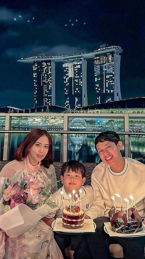 Potret Crazy Rich Bali Rayakan Ultah Asisten di Singapura, Saking Sayangnya Sempat Ditawarkan Masuk Kartu Keluarga