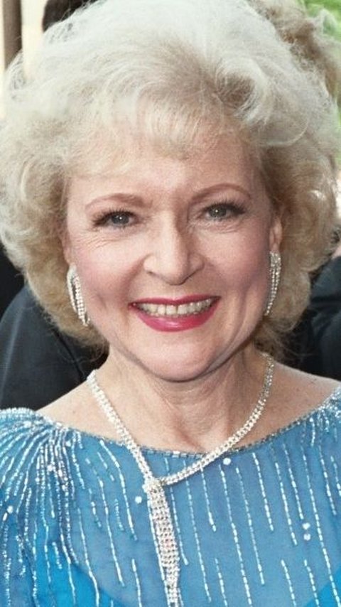 40 Betty White Quotes: Greatest Sayings From The Legendary Actress